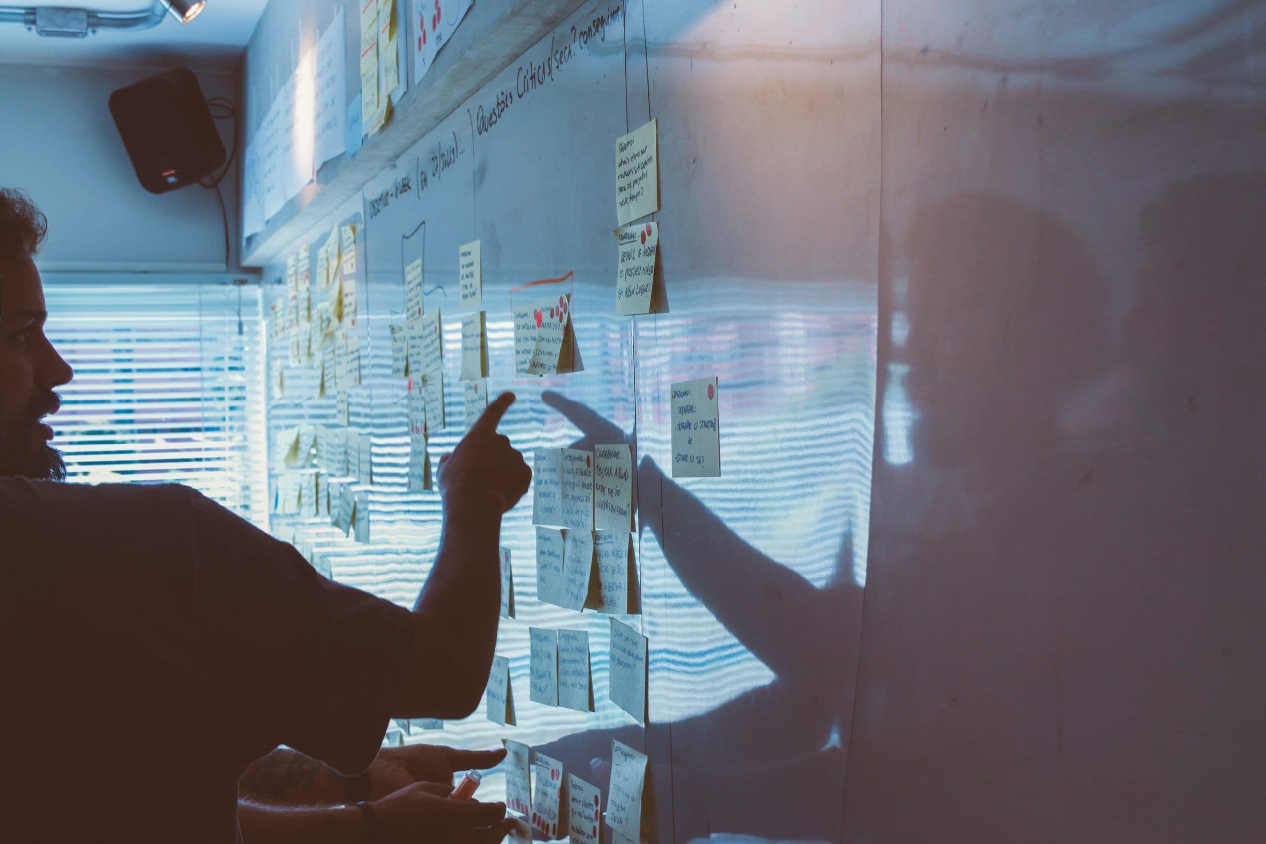 Should data be embedded in business processes? It depends!